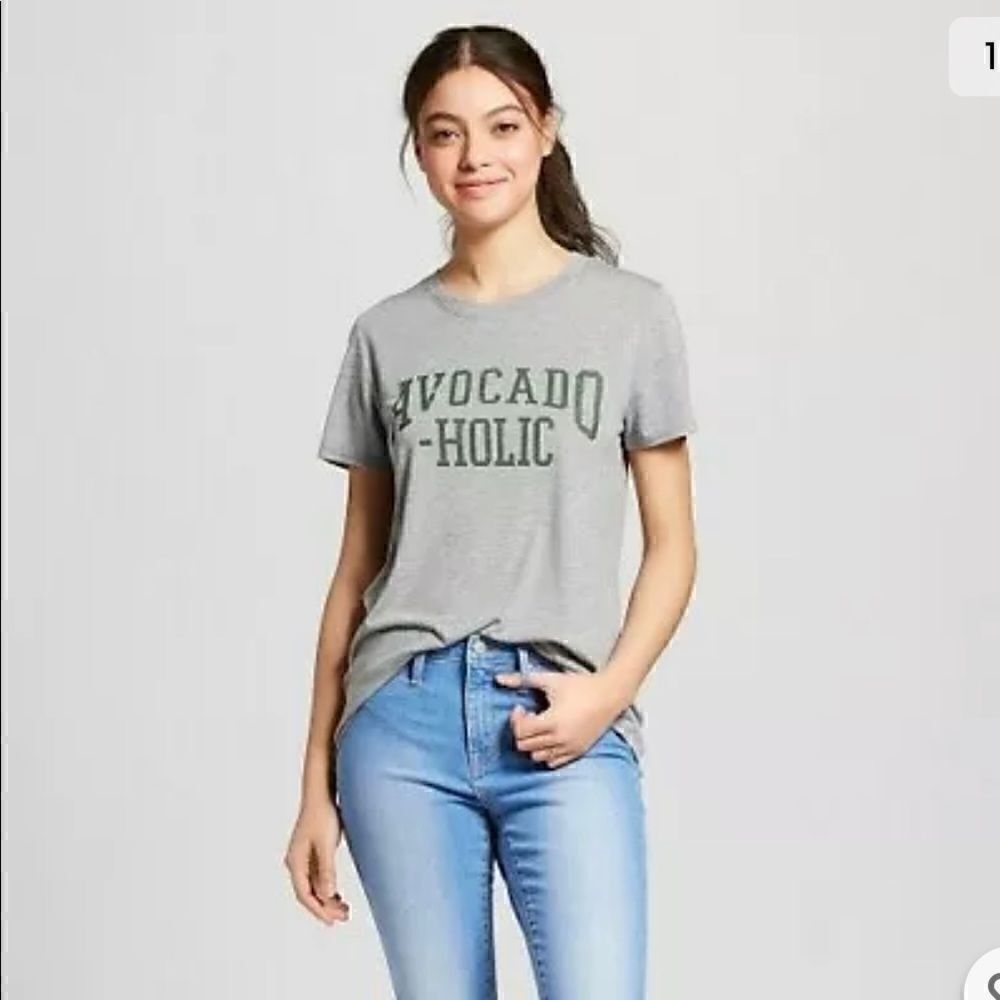 Modern Lux Avocado-holic Graphic Crew Neck T-Shirt Gray Size Medium